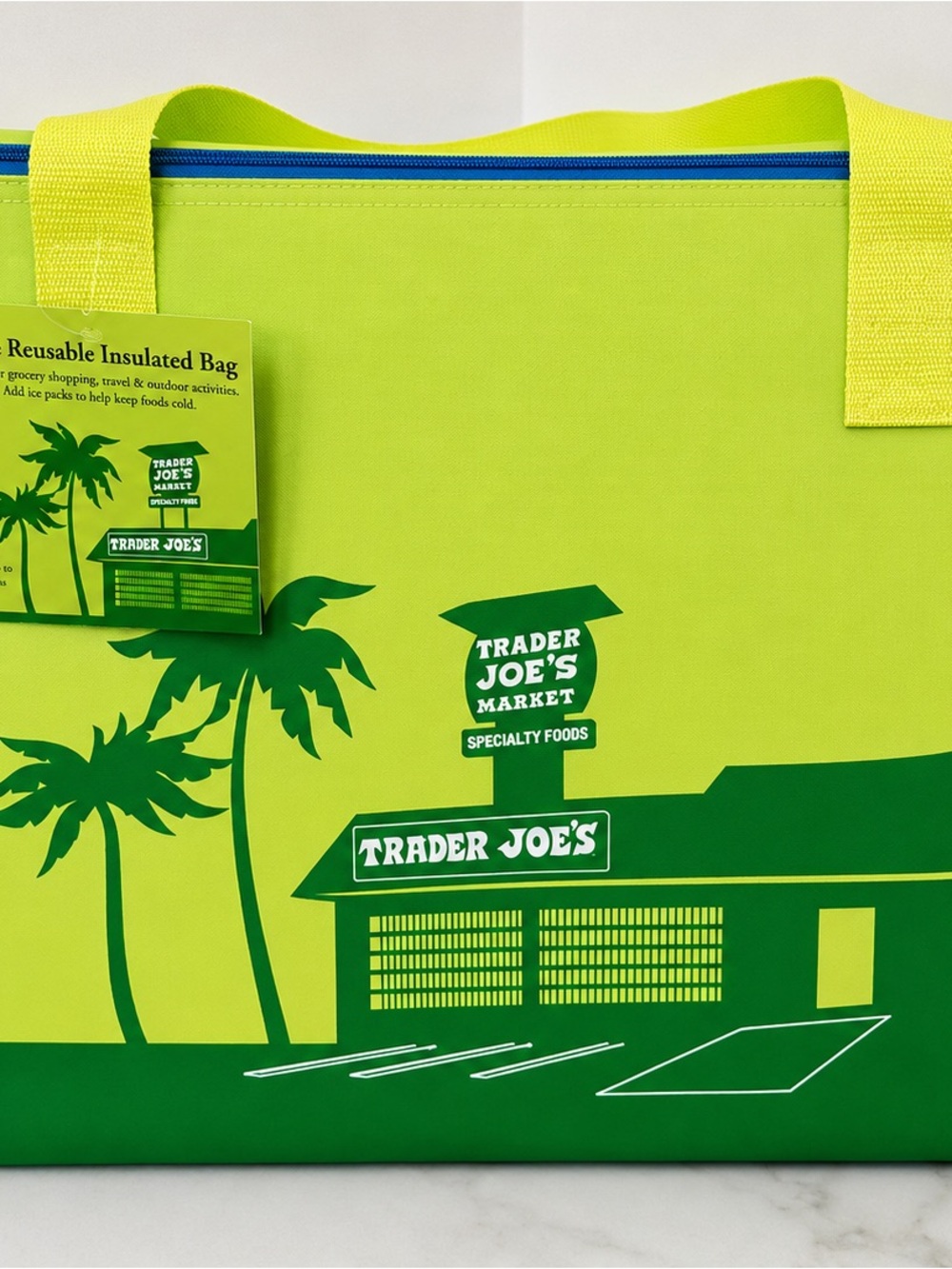 NWT Trader Joe’s Reusable Insulated Tote Bag in Lime Green